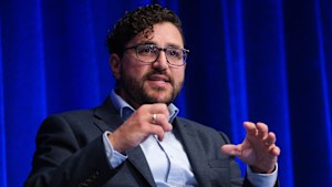 Richie Merzian speaks on a panel alongside Alistair Clarke, Heidi Lee and David Shankey at the Financial Review Energy and Climate Summit.