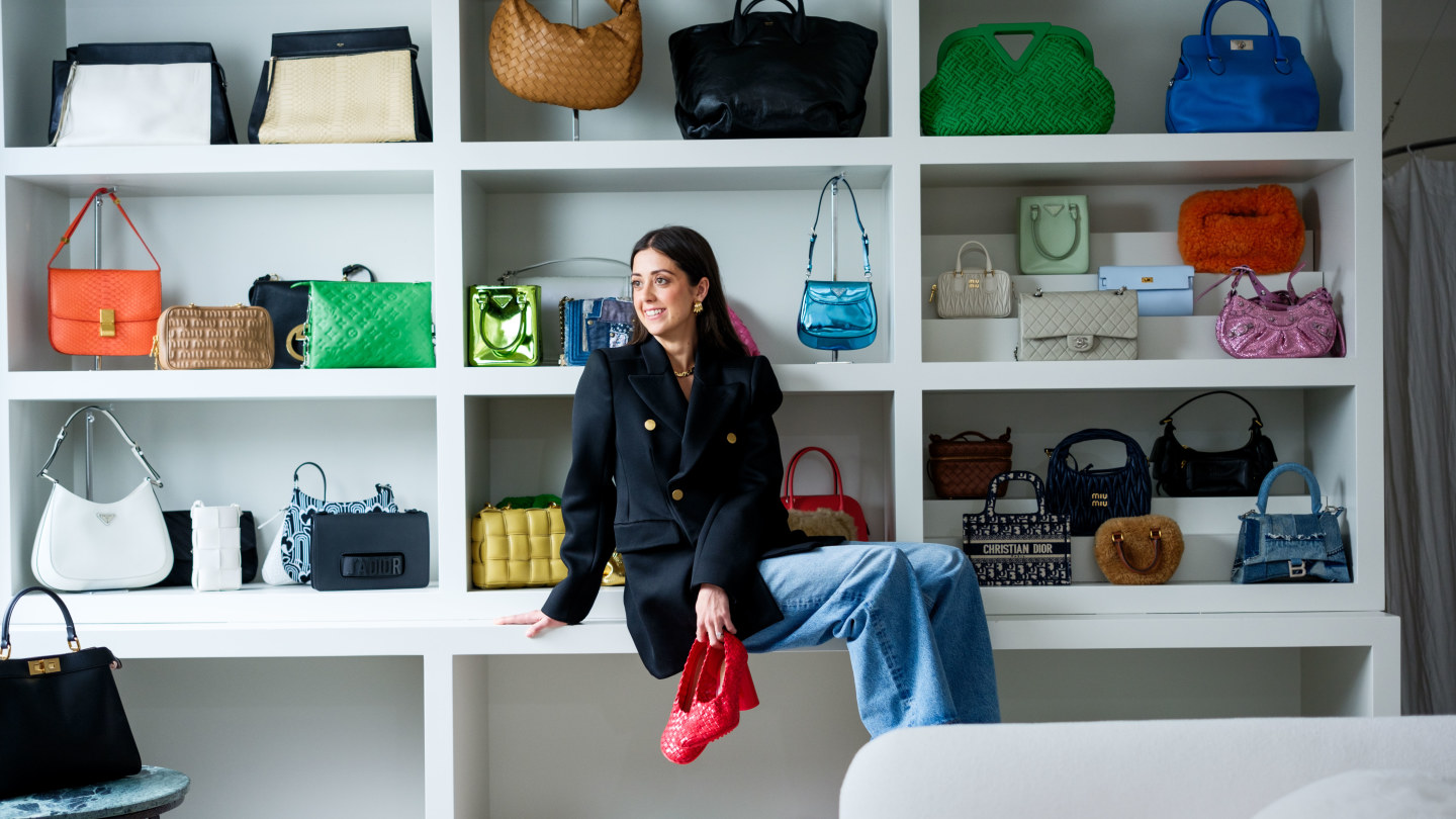 Buying and selling designer clothes shop