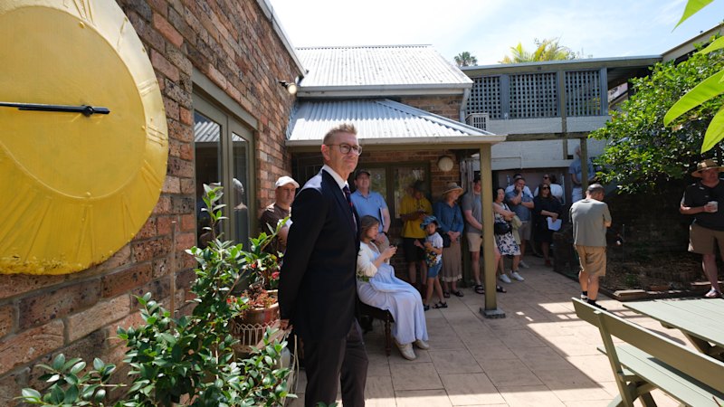 How much debt households had when interest rates were 17 per cent, compared to now