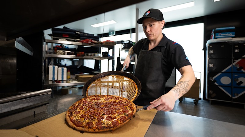 Domino's bets New York-style pizza can turn around slumping sales