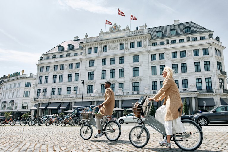 Hotel tragic … we stopped in at the posh Hotel d’Angleterre.