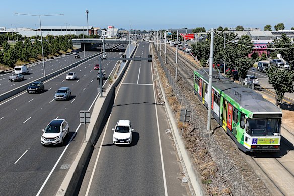 The tram runs alongside the Tullamarine Freeway
