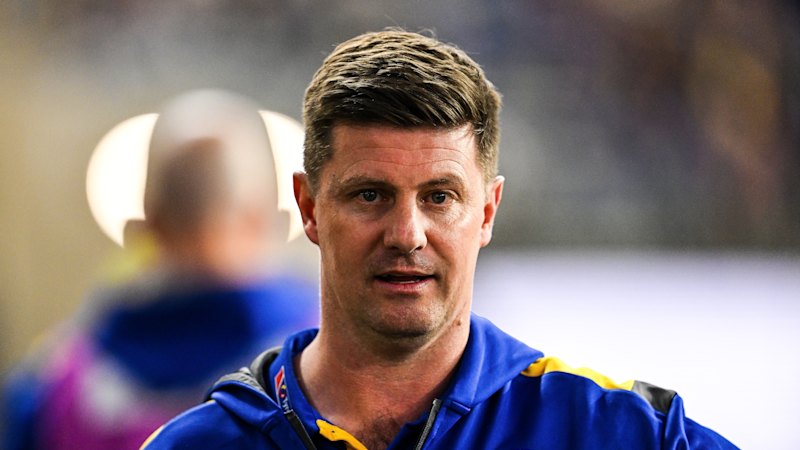 Eagles brace for beleaguered Bombers after Scott axing