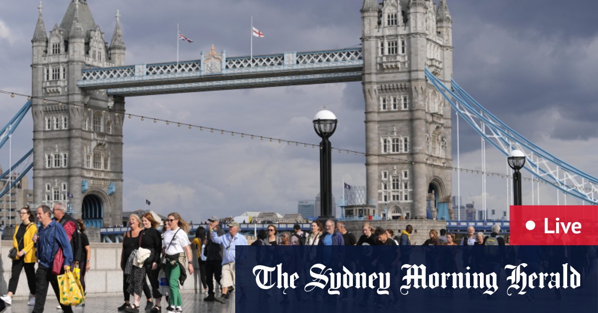 Ciało królowej Elżbiety w Westminster;  Anthony Albanese jedzie do Londynu;  Xi Jinping i Władimir Putin spotkali się w Uzbekistanie;  Julia Gillard opowiada o kontrowersji republikanów.  Pociągi Sydney dla ciągłości przemysłowej;  Ukąszenia inflacji w USA