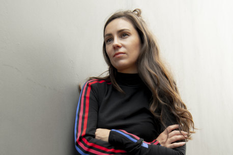 Singer Amy Shark follows in the style steps of Johnny Cash