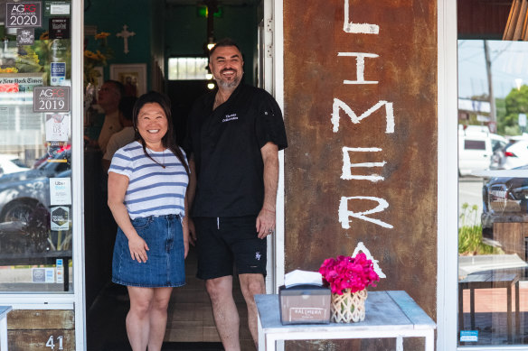 Nagi Maehashi with Kalimera Souvlaki Art owner Thomas Deliopoulos.