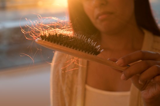 On average, we lose between 50 to 100 hairs a day. This level of shedding is a normal part of our hair’s growth cycle.