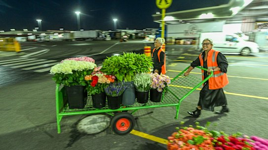 Victoria Whitelaw taking with her flowers bought from Melbourne Market.