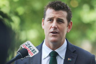 Australian Federal Police Probe Sealed Envelopes Scraps Of Paper In Ben Roberts Smith Case