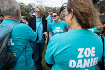 Independent candidate Zoe Daniel launches her campaign for the seat of Goldstein in Sandringham on Saturday.