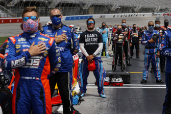 Nascar Driver Bubba Wallace Has Noose Found In Garage
