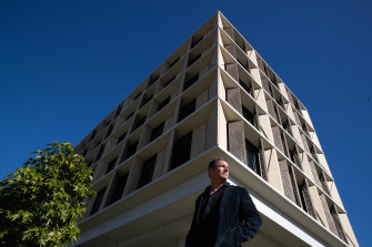 Architectus principal Luke Johnson is on the shortlist of NSW’s architecture awards for his design of new student housing at Macquarie University.  It is far from the dark and poky student housing of the past.