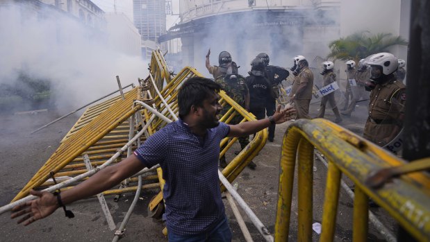 Demonstrators have continued to call for the resignation of President Gotabaya Rajapaksa.