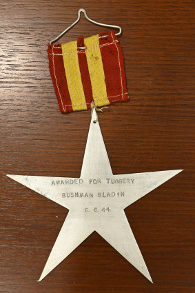 The medal awarded to Bladin by ground crew at Tarrant Rushton.