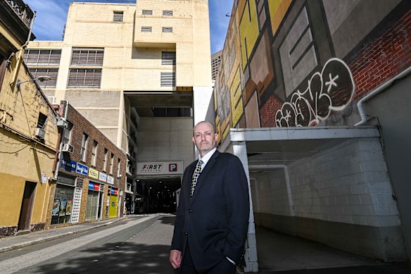 City of Melbourne Owen Council Posted in Parkade Parkata. 