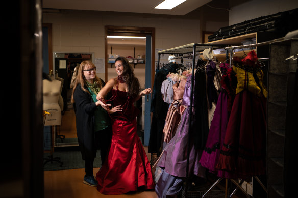 Alinta Chidzey said there was a “well-oiled machine” to help her in and out of Satine’s costumes during the show.
