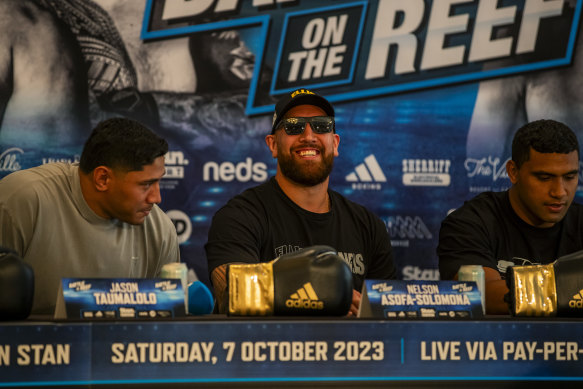 Nelson Asofa-Solomona ahead of his fight at the Battle on the Reef.