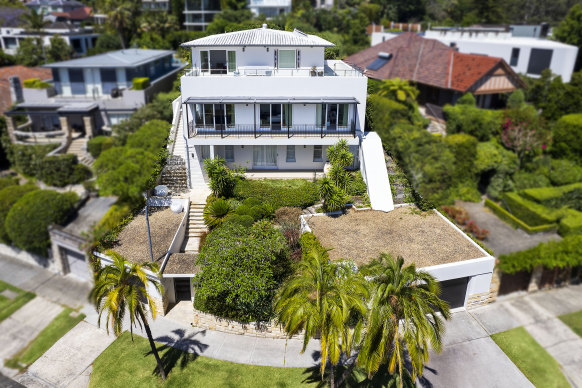 The Bellevue Hill home of Kim and Mike Seder sold off-market for $26.5 million, making a capital gain of more than $5.5 million each year they owned it.