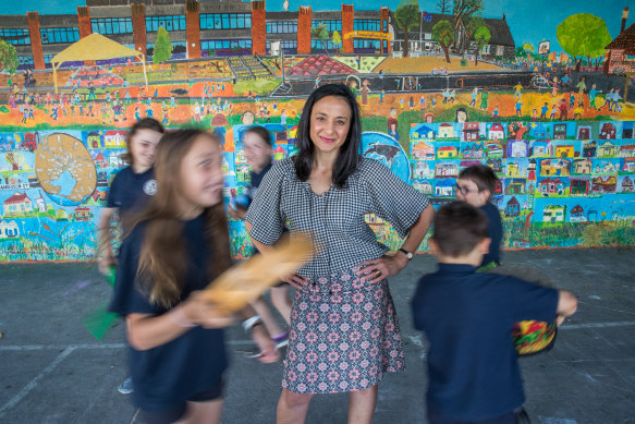Performer Daniella Farinacci says working at Footscray City Primary  was a mind-blowing experience and urges other creative professionals to give schools a go. 