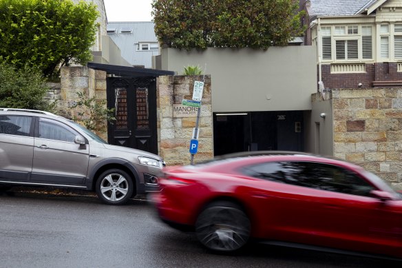 The apps can help councils reduce the cost of administering parking and provide valuable data on
demand in their area.