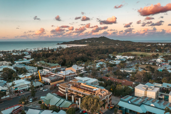 Hotel Marvell is located in central Byron and the beach is five minutes’ walk away.