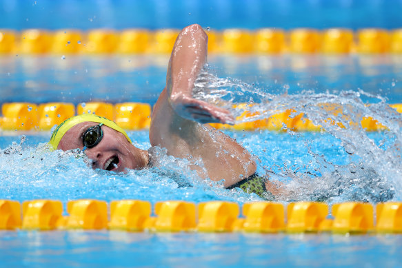 Ariarne Titmus en route to her easy heat victory in the women’s 400m freestyle on Sunday night.