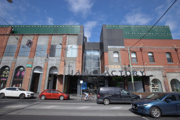 The Jam Factory is nearly completely empty. 