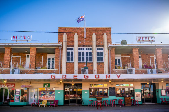 North Gregory Hotel is part of a tourism boom in Winton, but the area still has poor internet and phone connectivity.