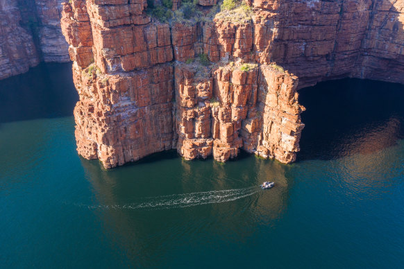 Cruising the King George River, Kimberley.