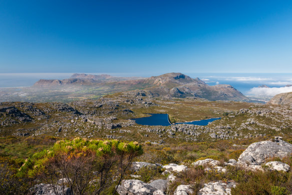 The view from the top, looking down on Woodhead Reservoir and Hout Bay.