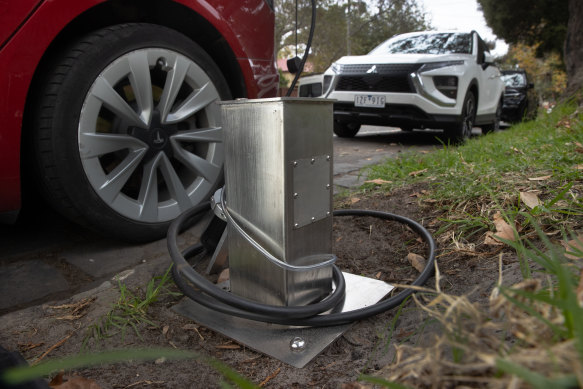 A roadside charging station in action.