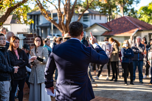 The slowing property market and tumbling share market have delivered the biggest three month hit to Australians’ wealth on record.
