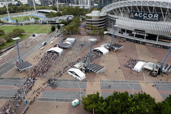 This is how the lines looked on Wednesday.