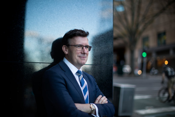 Population Minister Alan Tudge wants more migrants to settle in regional areas to ease pressure on fast-growing Sydney and Melbourne. 