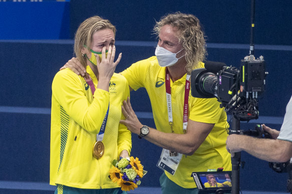 Boxall with Titmus after her 200m freestyle gold in Tokyo.