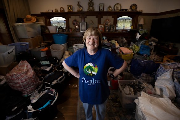 A caridade começa em casa: Debbie Holmes no Avalon Centre, que ela fundou em Malvern East.