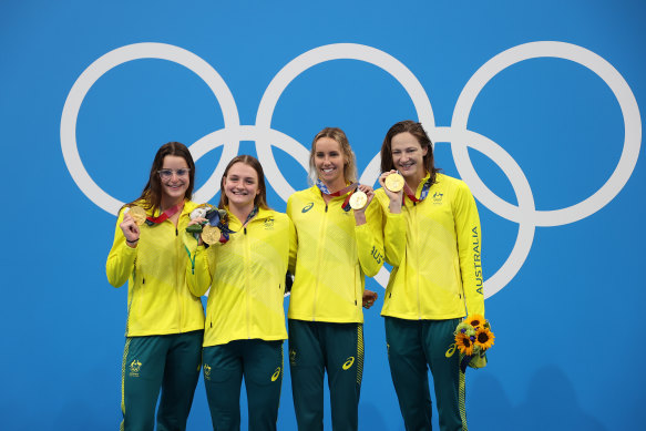 Kaylee McKeown, Chelsea Hodges, Emma McKeon and Cate Campbell with their medley relay gold medals.