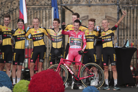 Primoz Roglic with his Jumbo-Visma teammates. 