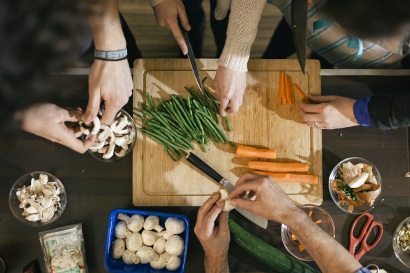 Eating dinner earlier may align better with our circadian rhythm, research suggests