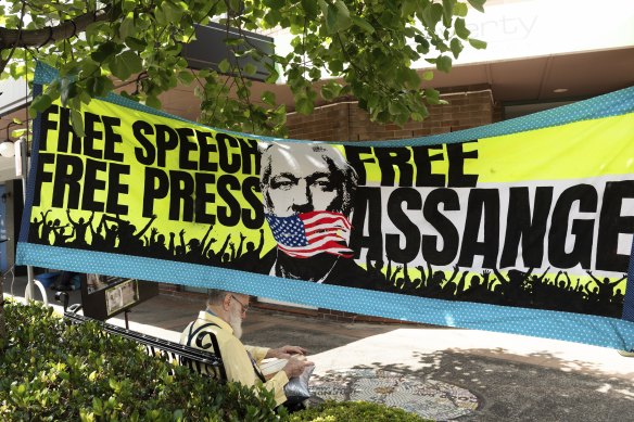 The case of Julian Assange attracted a lot of protest.