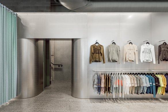 Some walls are concertinaed, while others at the rear of the store have a greater sense of plasticity, celebrating curves.