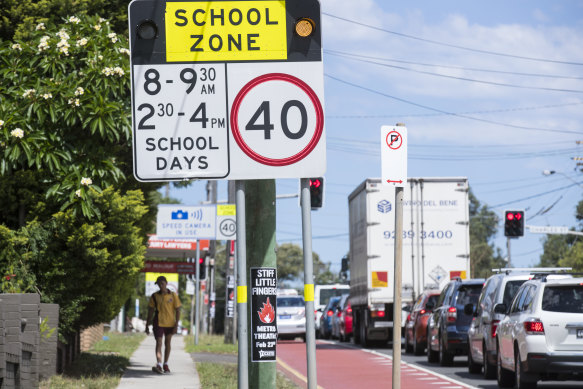 The state’s 6900 flashing school zone signs have previously used the 3G network to receive term dates. 