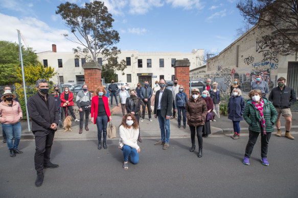 Stephen Jolson (second from left) is among those who have opposed a six-level aged care home in Prahran, approved by Planning Minister Richard Wynne. 