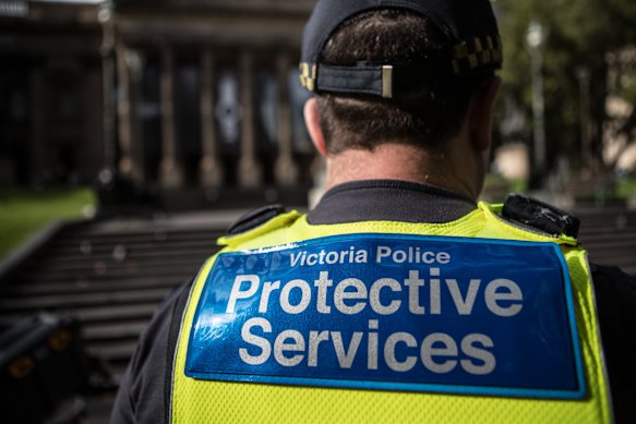 Protective Services Officers will be redeployed from 120 train stations. 