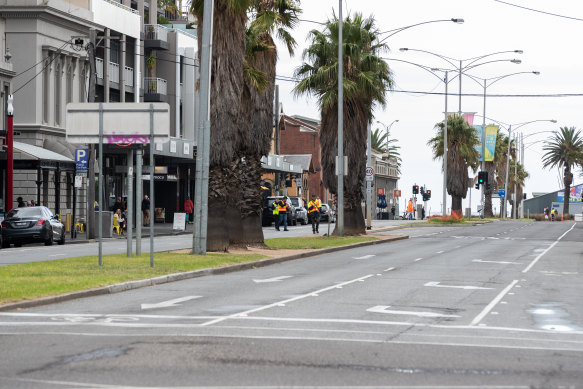Anyone who has shopped along Bay Street in Port Melbourne over the past two weeks and has symptoms is being asked to get tested.