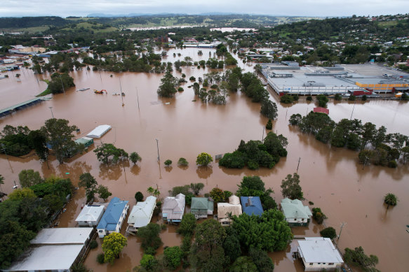 When Lismore flooded, the state government turned to the private sector for help.