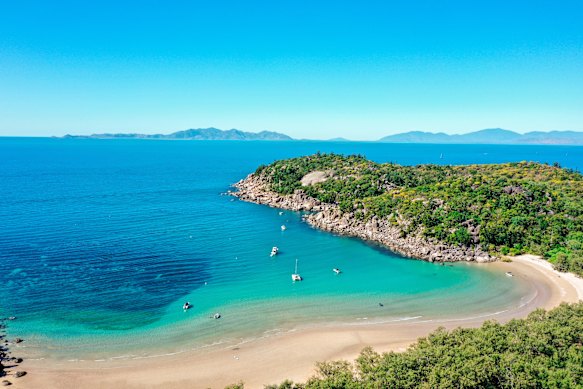 Pristine shores of Radical Bay on Magnetic Island.