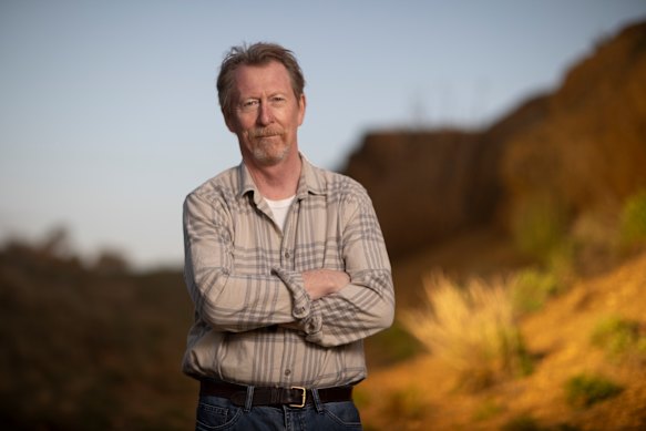 Chris Hammer’s new book is a standalone thriller.
