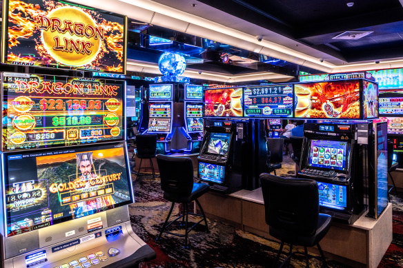 Unions NSW want the Minns government to dramatically reduce the number of pokies in the state.