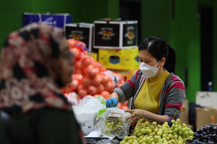 Workers won't get real wage growth until the end of 2024: economists